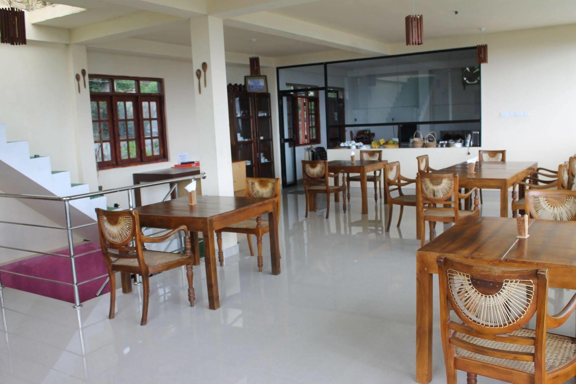 Pure Nature Hotel קנדי מראה חיצוני תמונה