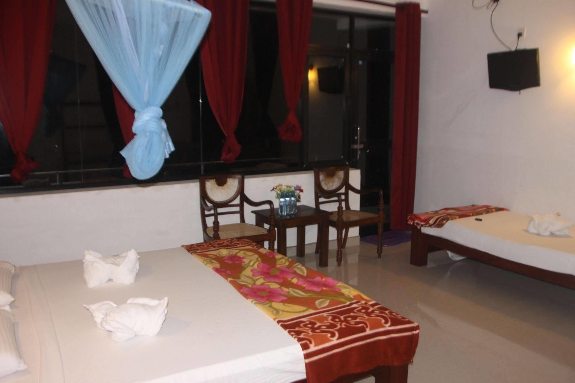 Pure Nature Hotel קנדי מראה חיצוני תמונה